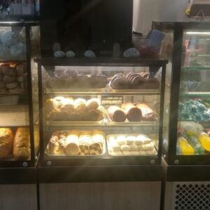 Vitrina refrigerada para tortas de 1.20 metros