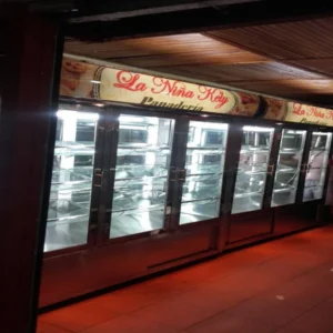 Exhibidor de pan tipo canastero de 2 metros